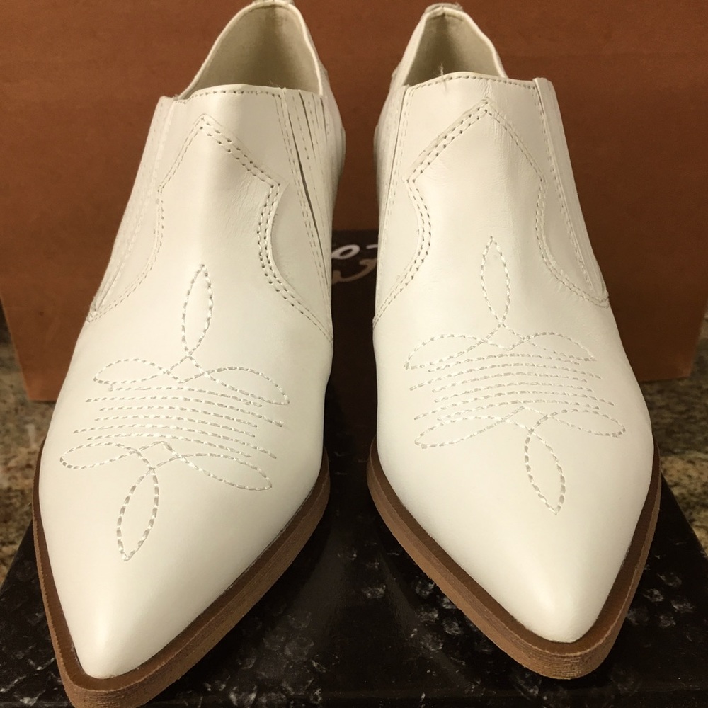 Sam Edelman Roy white Booties